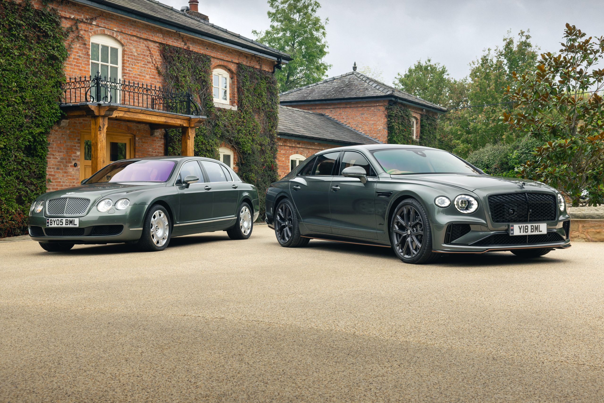 sedan anniversaries flying spur twin 2 (1)